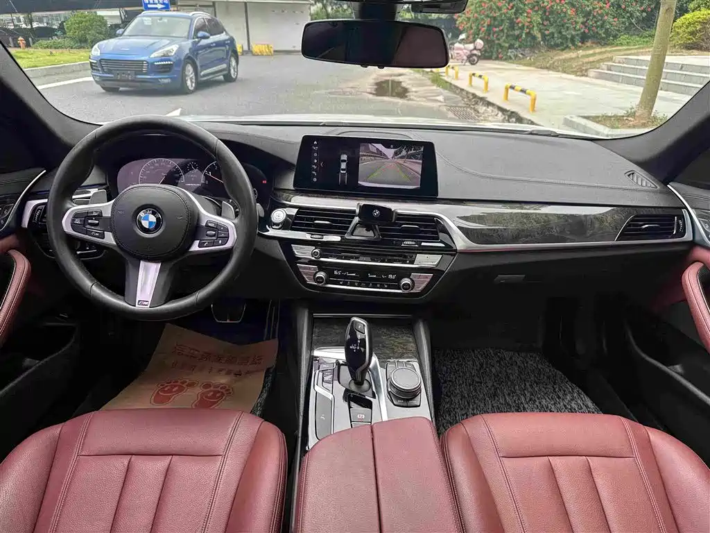 BMW 5 Series — фото 5