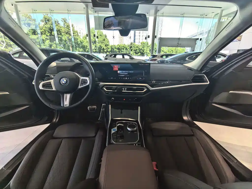 BMW i3 — фото 14