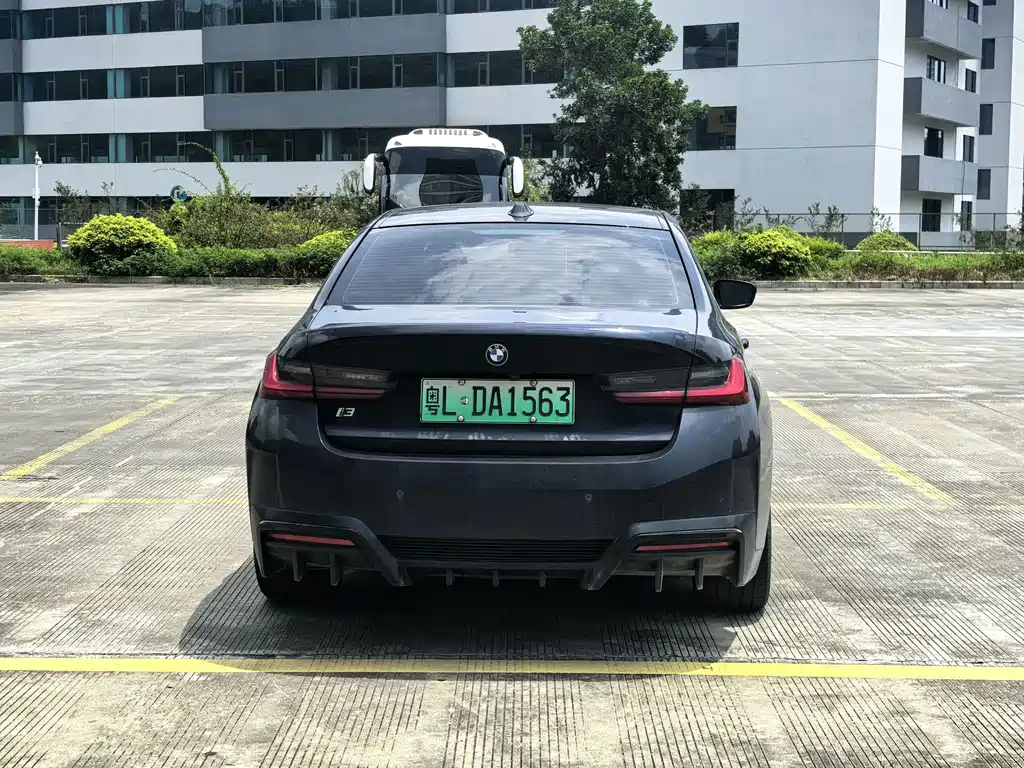 BMW i3 — фото 5