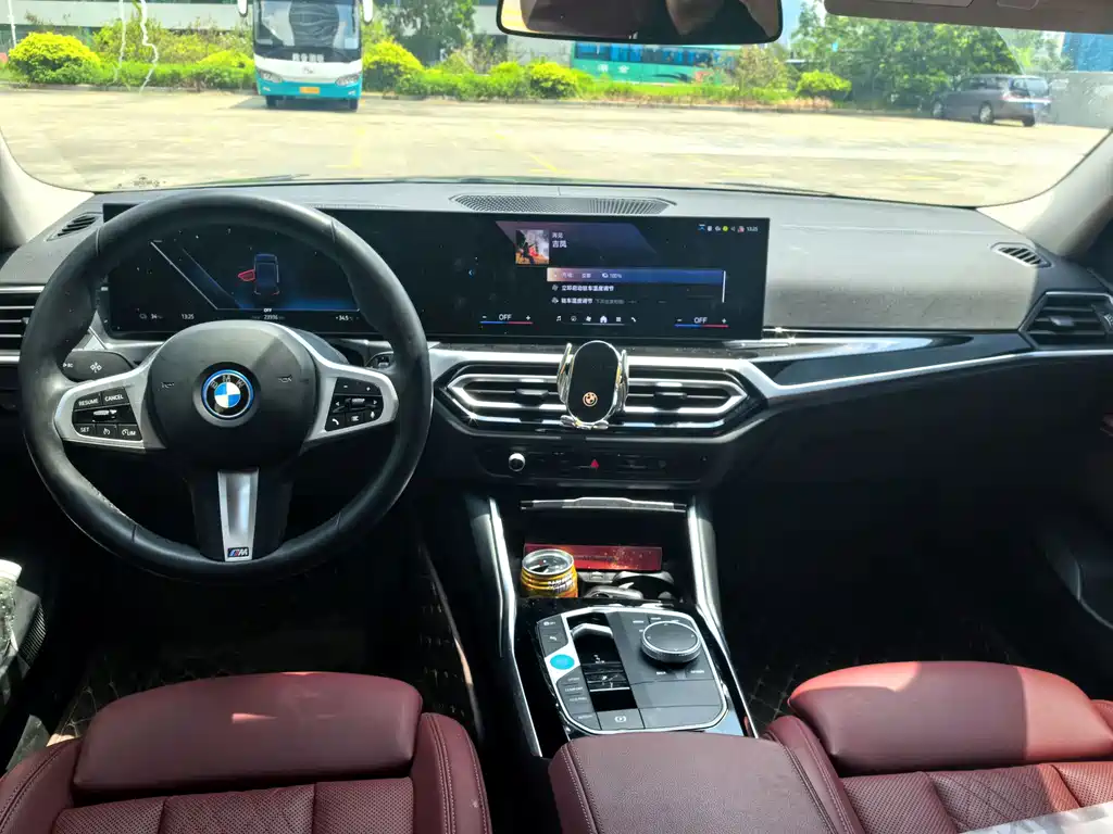 BMW i3 — фото 7