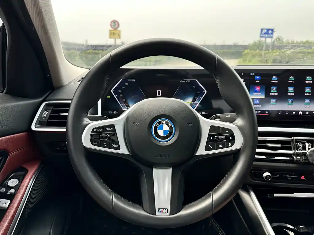 BMW i3 — фото 17