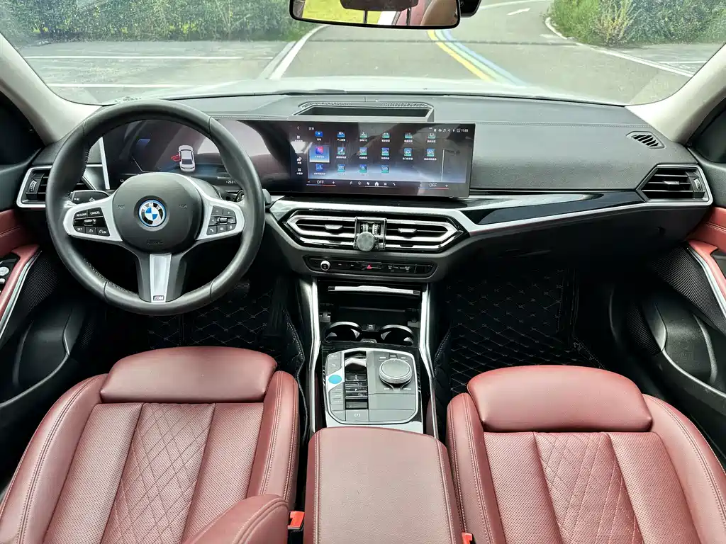 BMW i3 — фото 18
