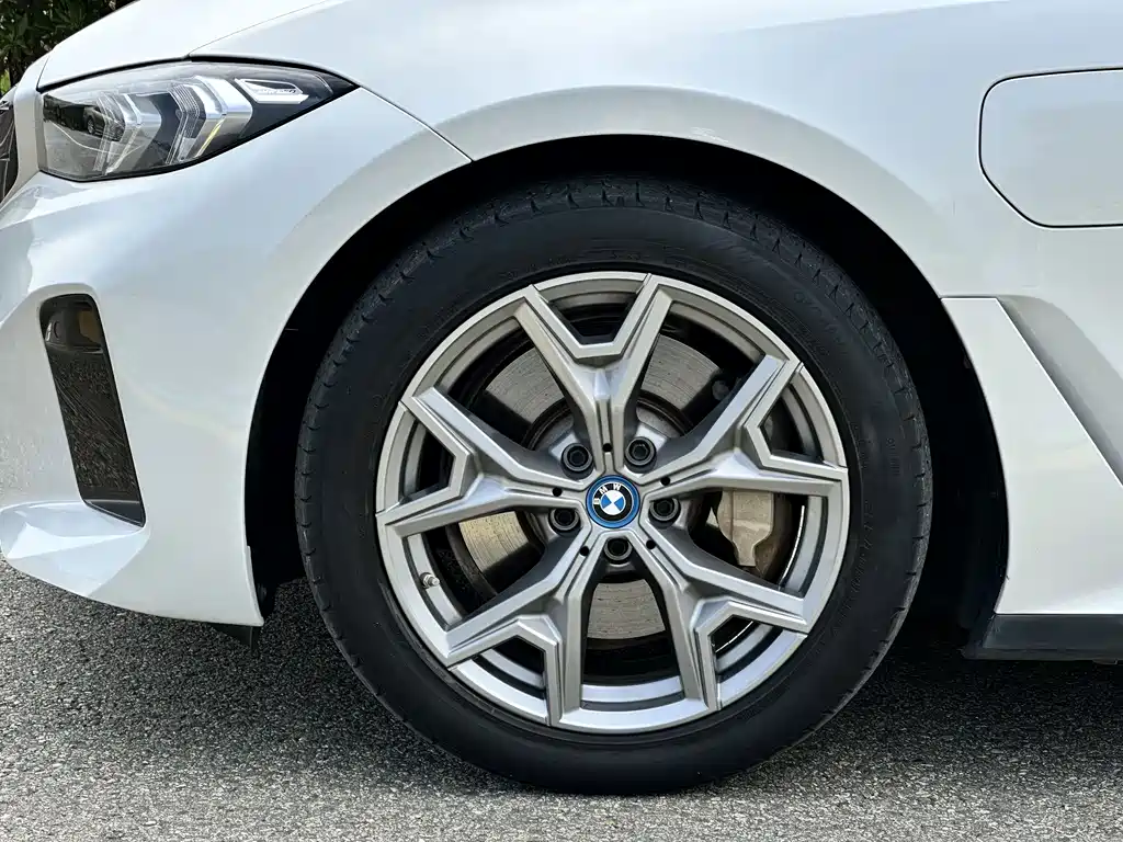 BMW i3 — фото 7