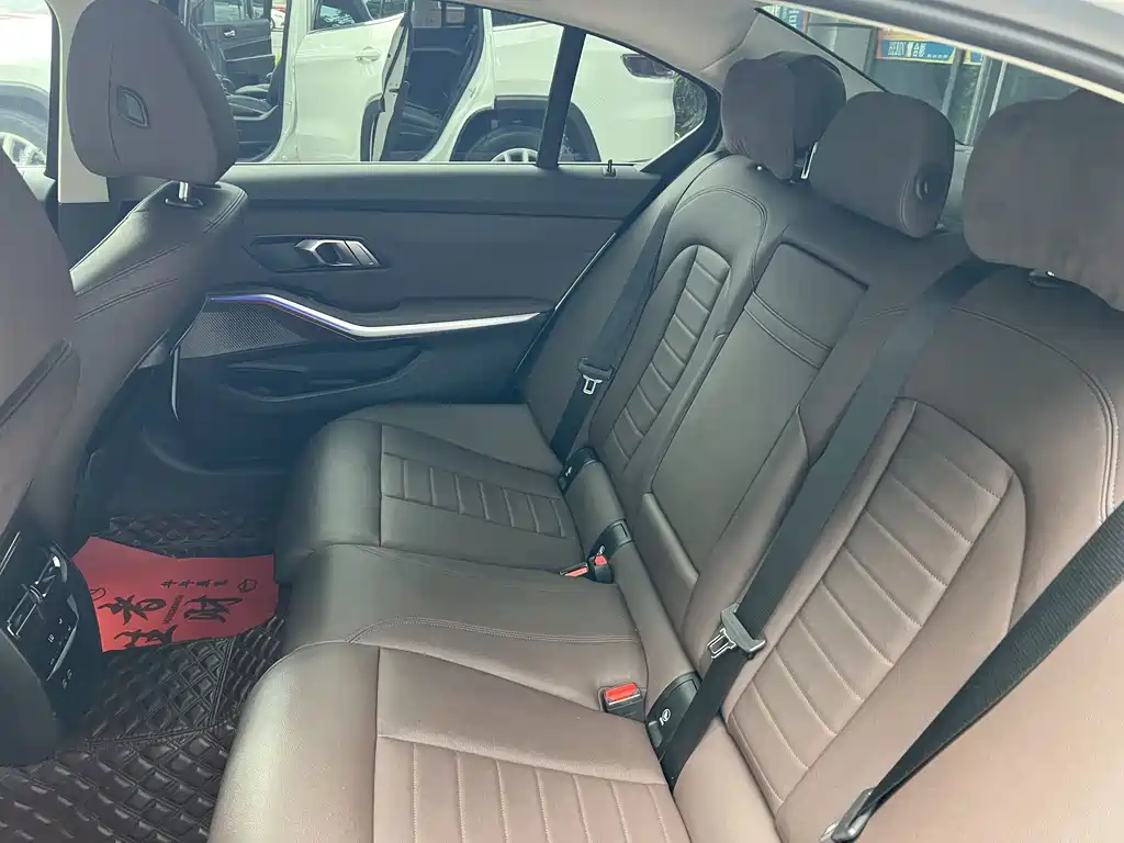 BMW 3 Series — фото 11
