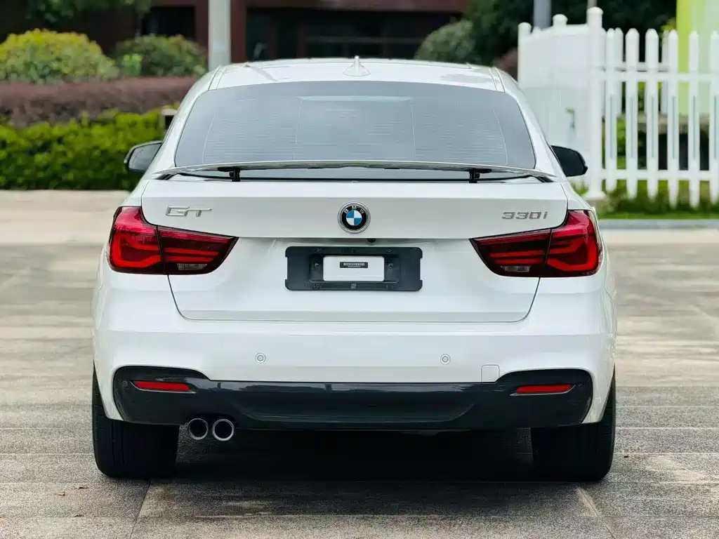 BMW 3 Series GT — фото 8