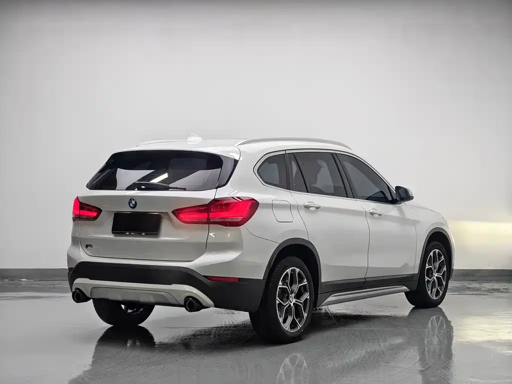 BMW X1 — фото 4