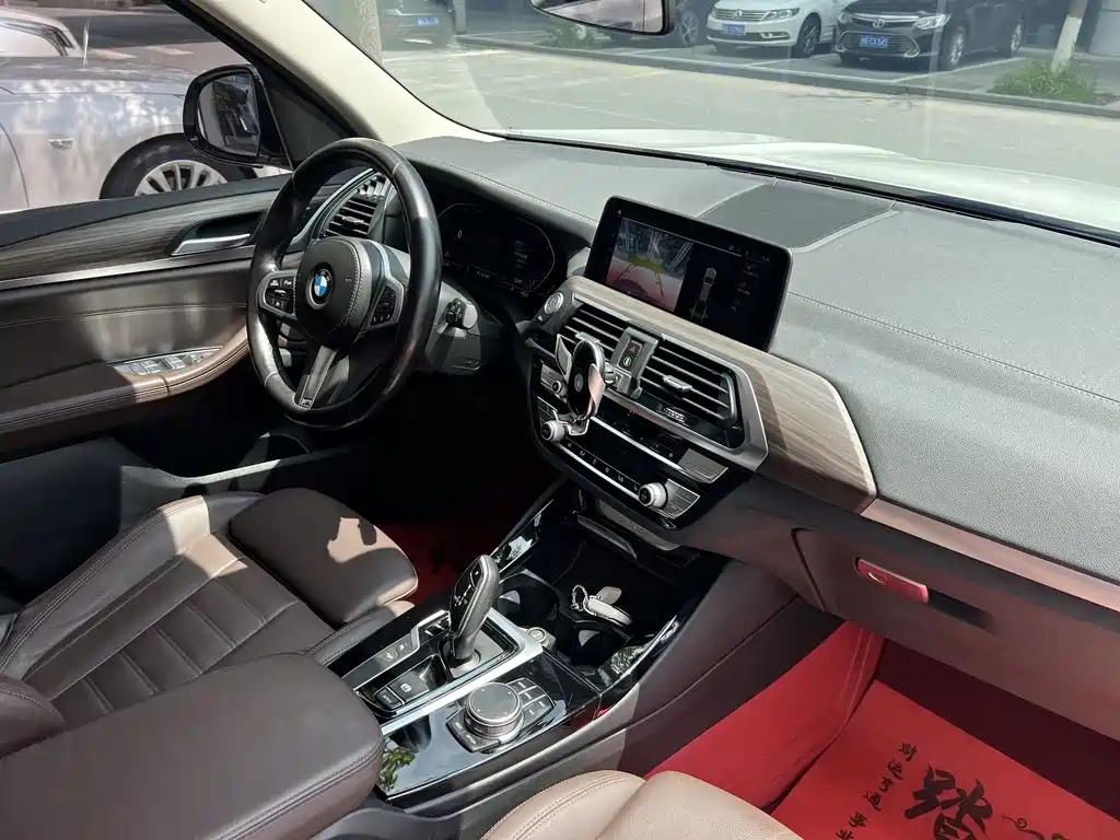 BMW X3 — фото 23