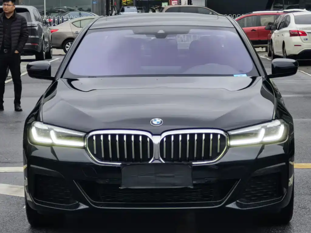BMW 5 Series — фото 2