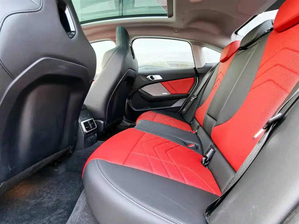 BMW 2 Series — фото 15