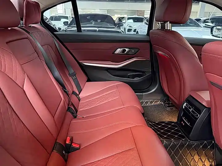 BMW 3 Series — фото 10