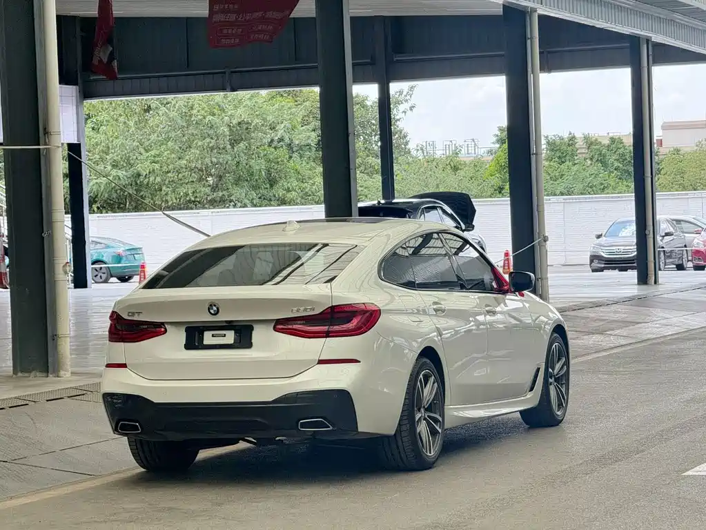 BMW 6 Series GT — фото 9