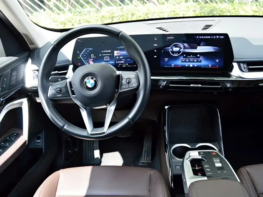 BMW X1 — фото 13