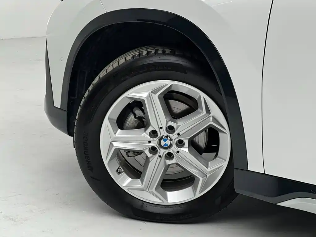 BMW X1 — фото 10