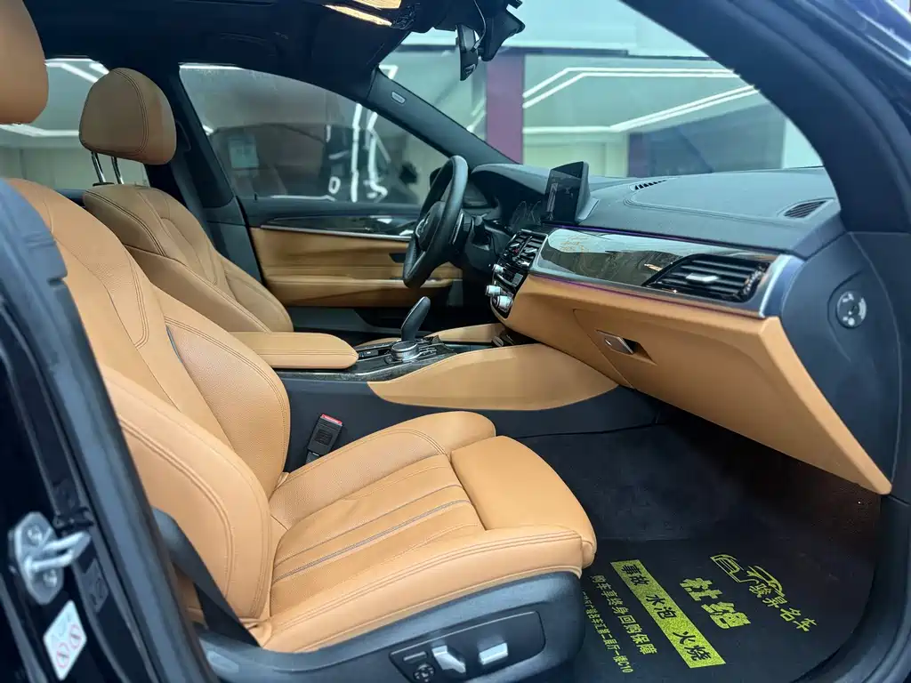 BMW 6 Series GT — фото 17