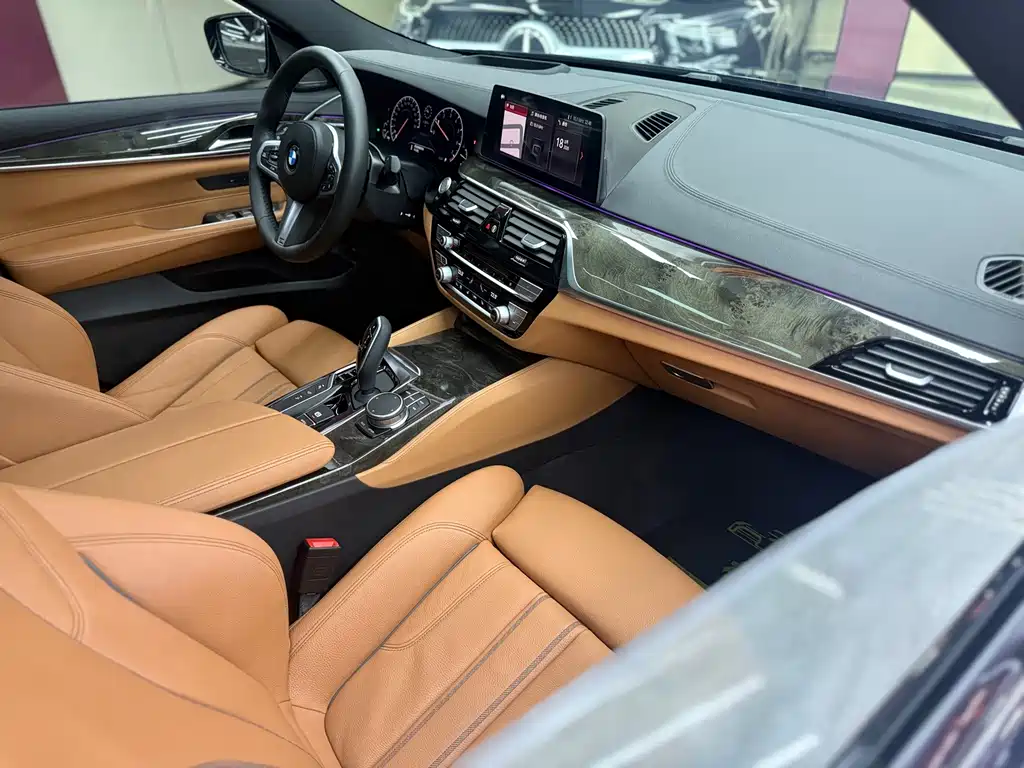 BMW 6 Series GT — фото 18