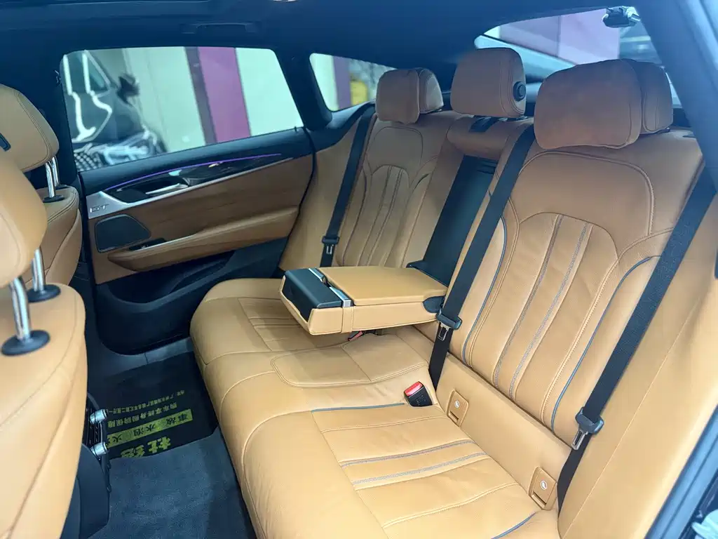 BMW 6 Series GT — фото 25