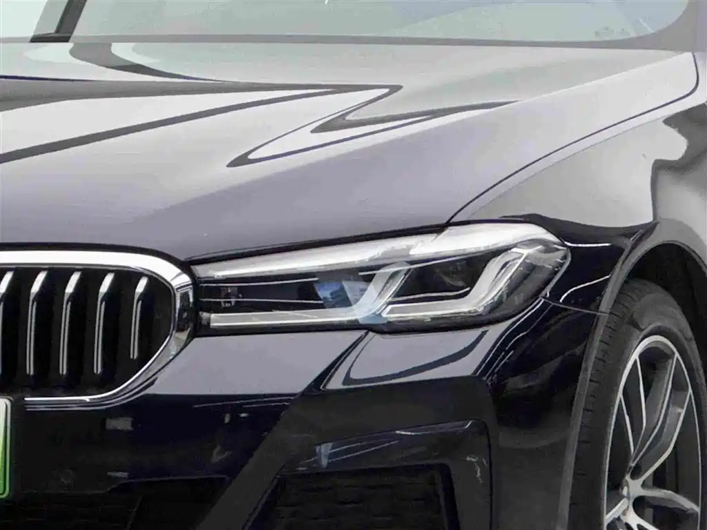 BMW 5 Series New Energy — фото 3