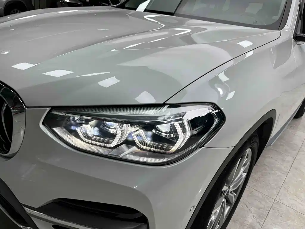 BMW X3 — фото 19