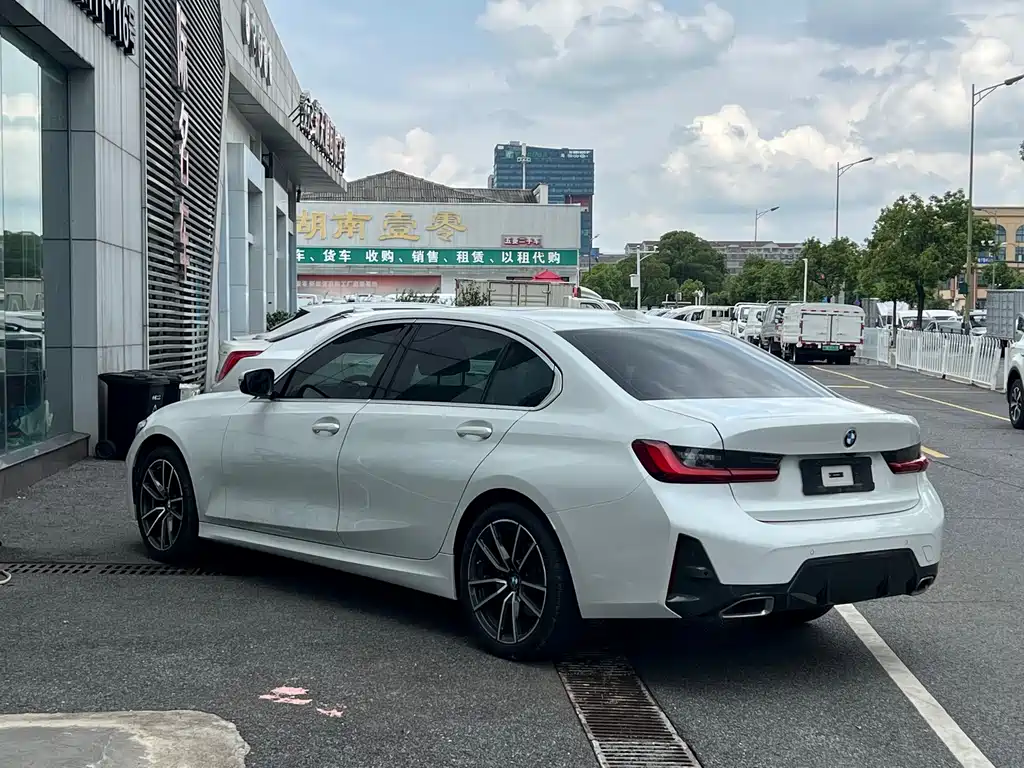 BMW 3 Series — фото 12