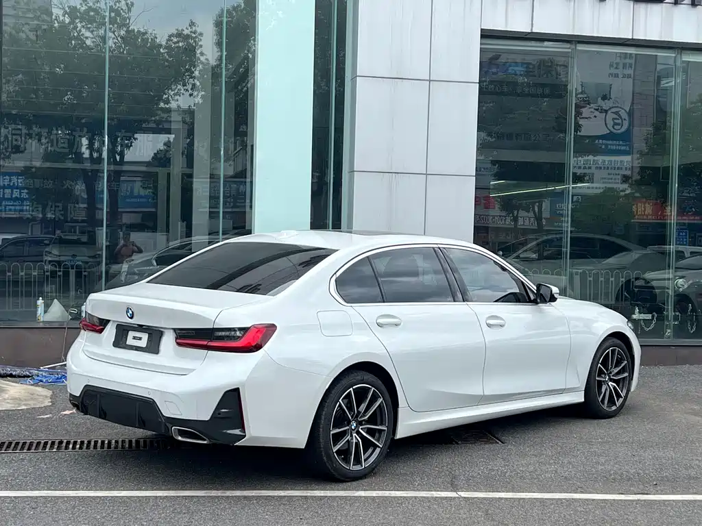 BMW 3 Series — фото 10