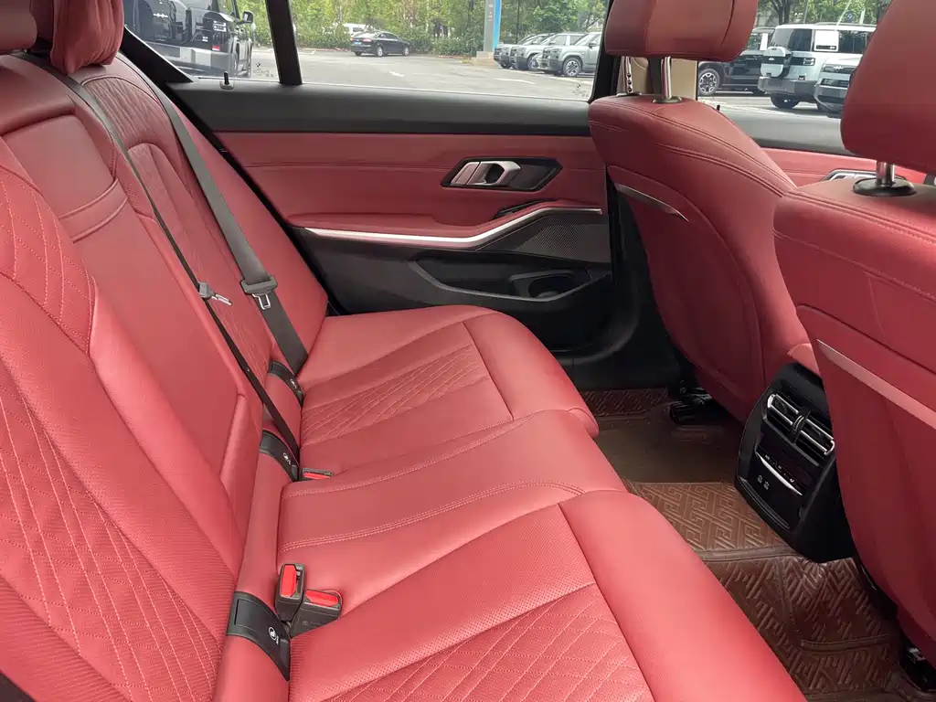 BMW 3 Series — фото 14