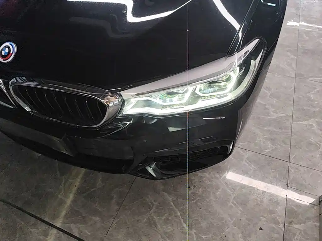 BMW 5 Series — фото 18