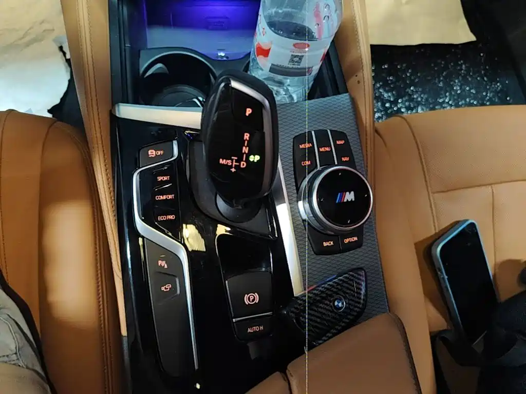 BMW 5 Series — фото 10