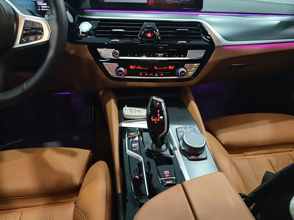 BMW 5 Series (Import) — фото 14