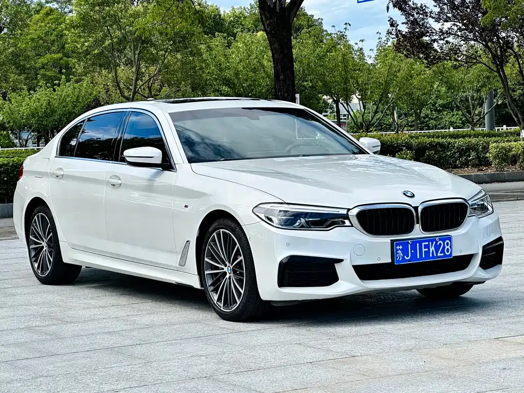 BMW 5 Series — фото 3