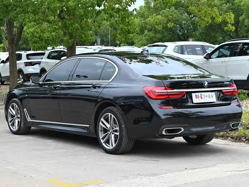 BMW 7 Series — фото 3