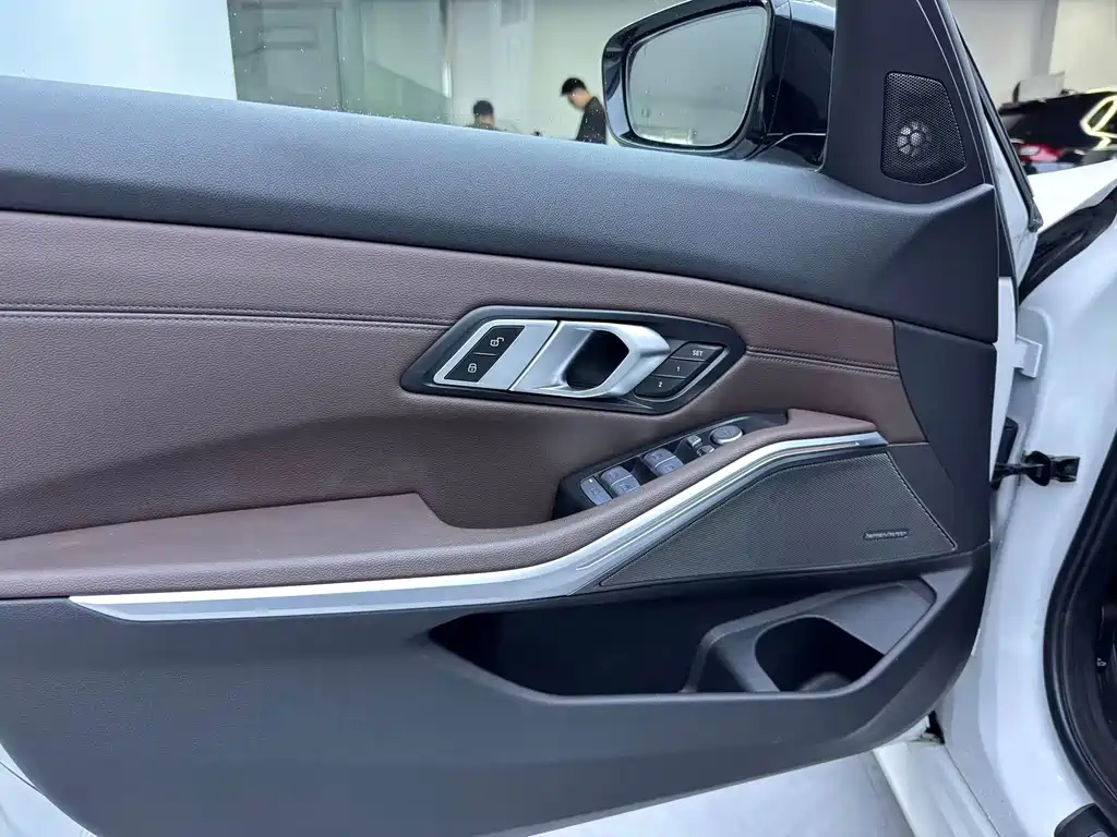 BMW 3 Series — фото 11