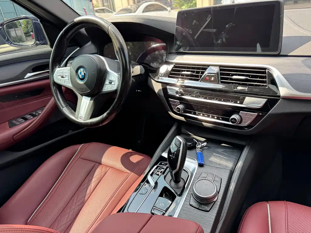 BMW 5 Series New Energy — фото 15