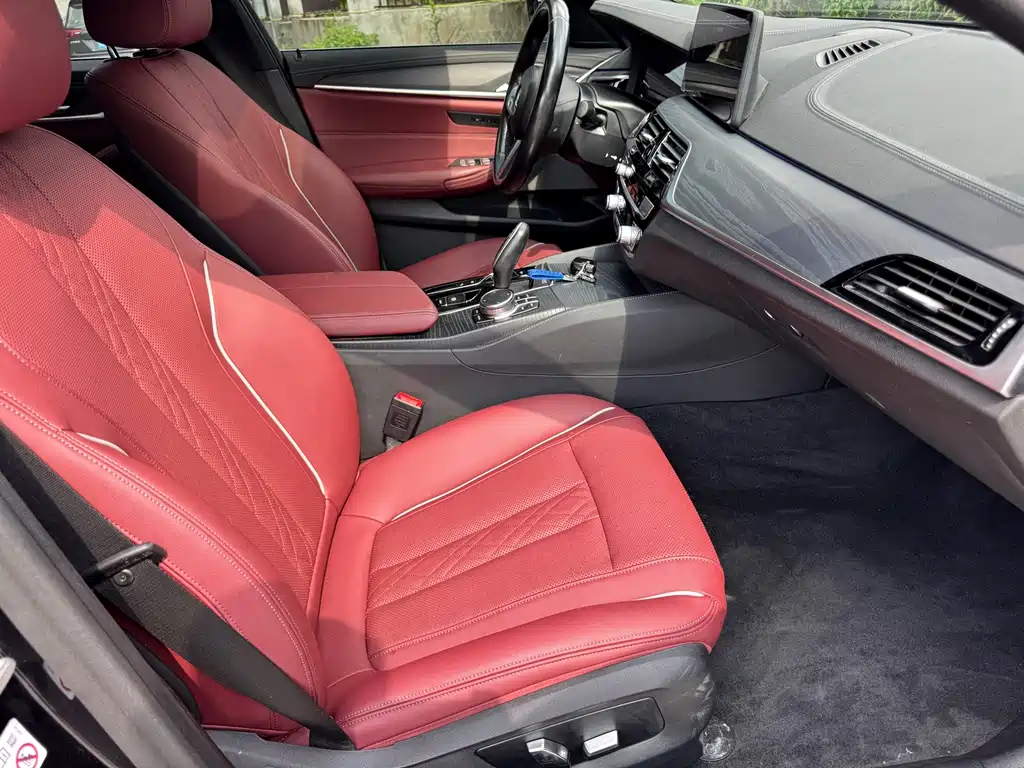 BMW 5 Series New Energy — фото 3