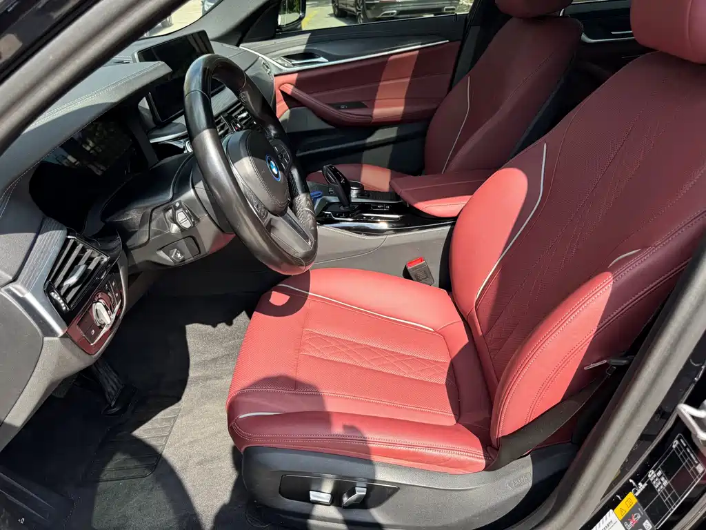 BMW 5 Series New Energy — фото 8