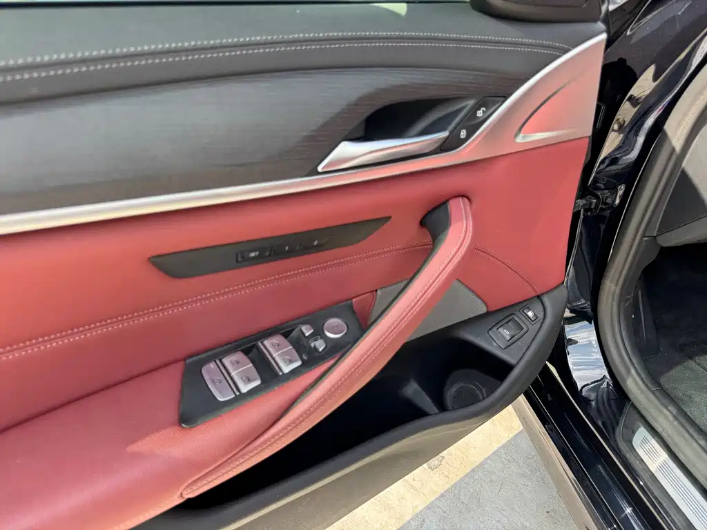 BMW 5 Series New Energy — фото 9