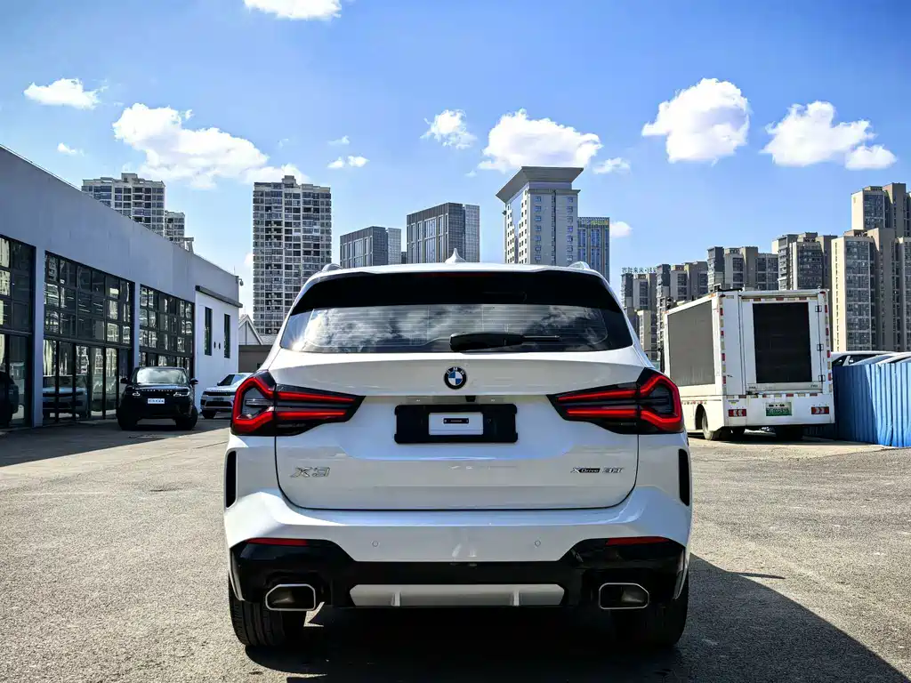 BMW X3 — фото 10