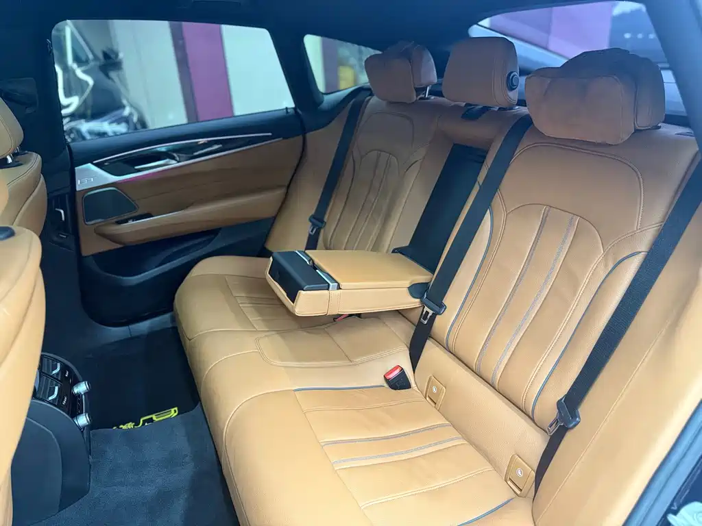 BMW 6 Series GT — фото 24