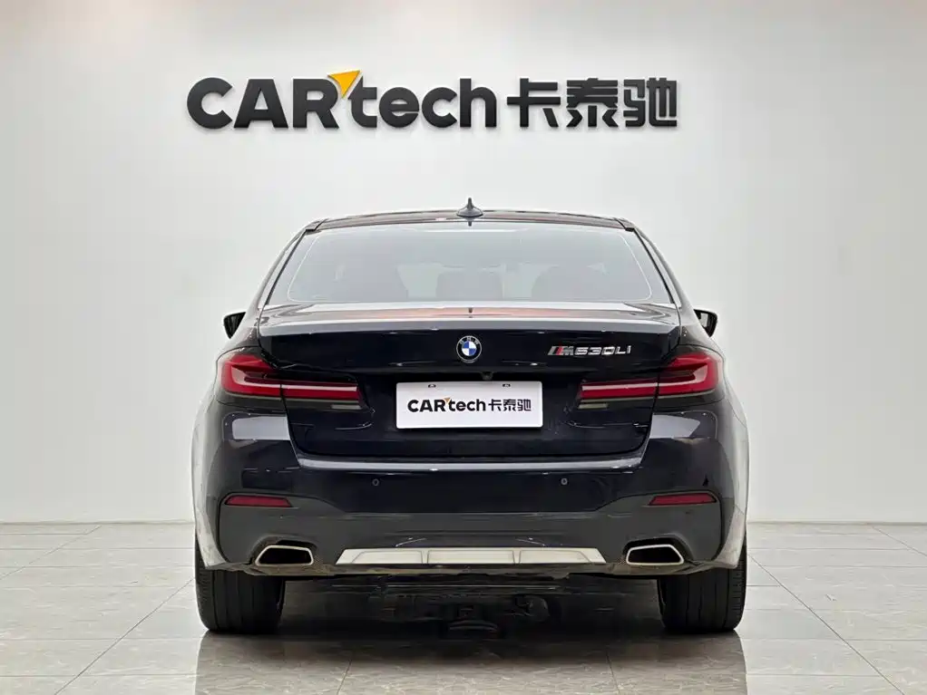 BMW 5 Series — фото 4