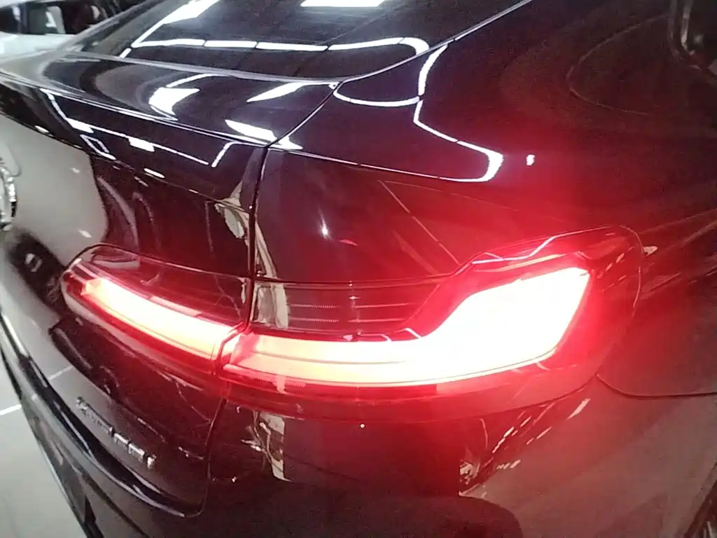 BMW X4 — фото 8