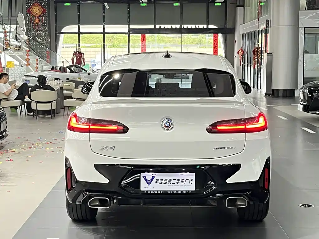 BMW X4 — фото 8