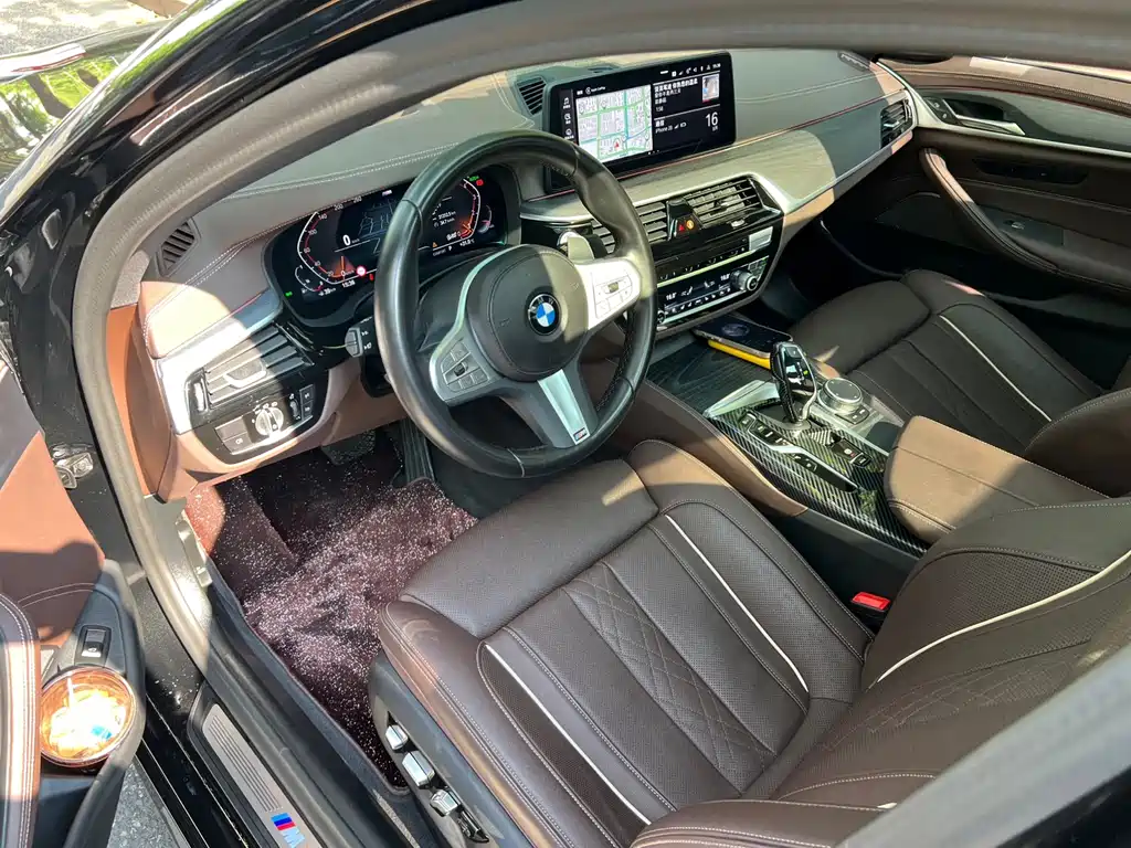 BMW 5 Series — фото 6