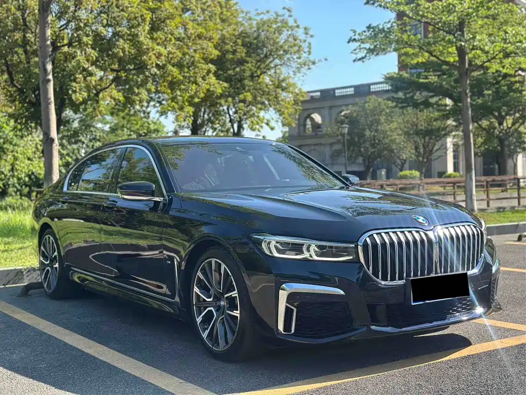 BMW 7 Series — фото 3