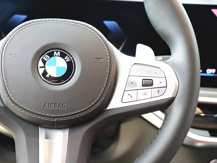 BMW X5 — фото 18