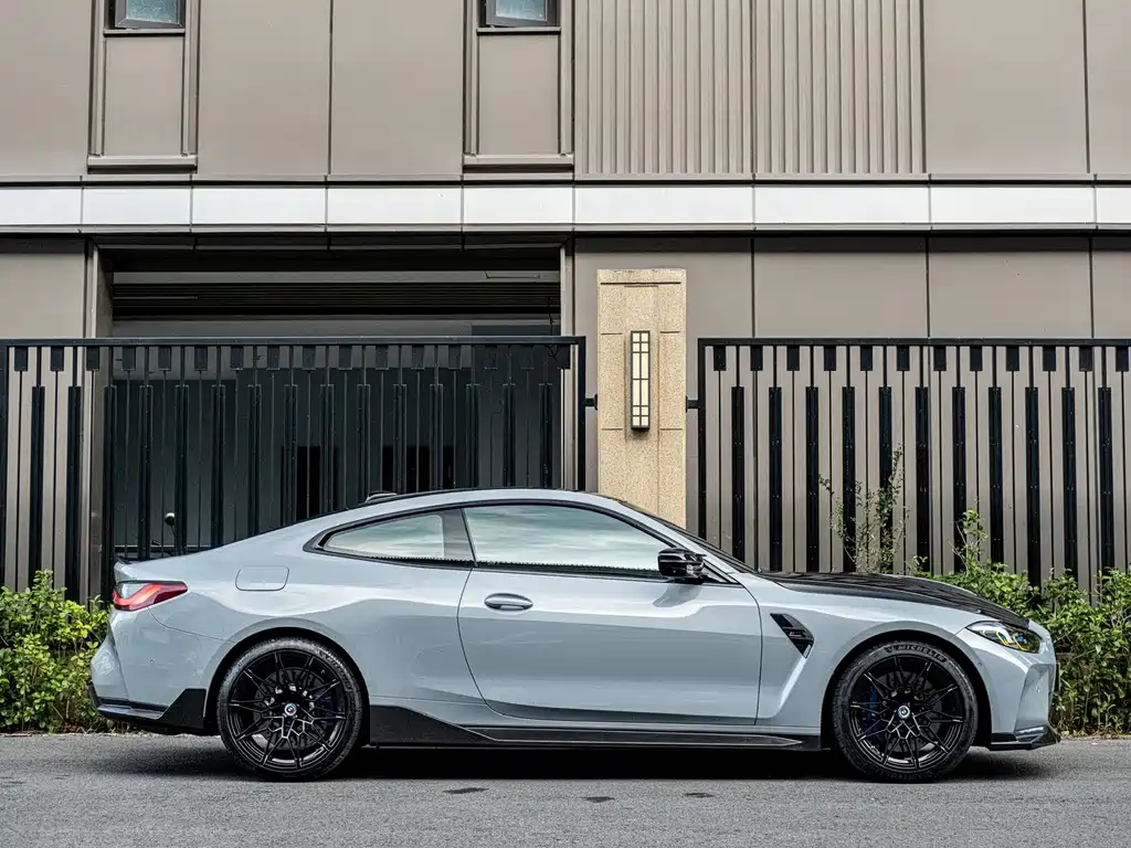 BMW M4 — фото 3