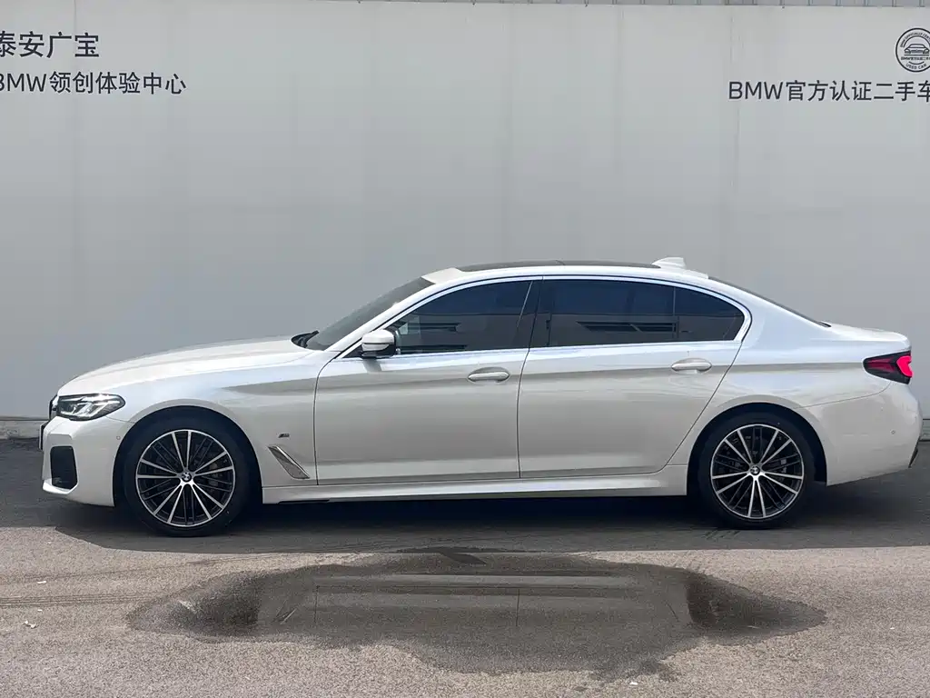 BMW 5 Series — фото 3