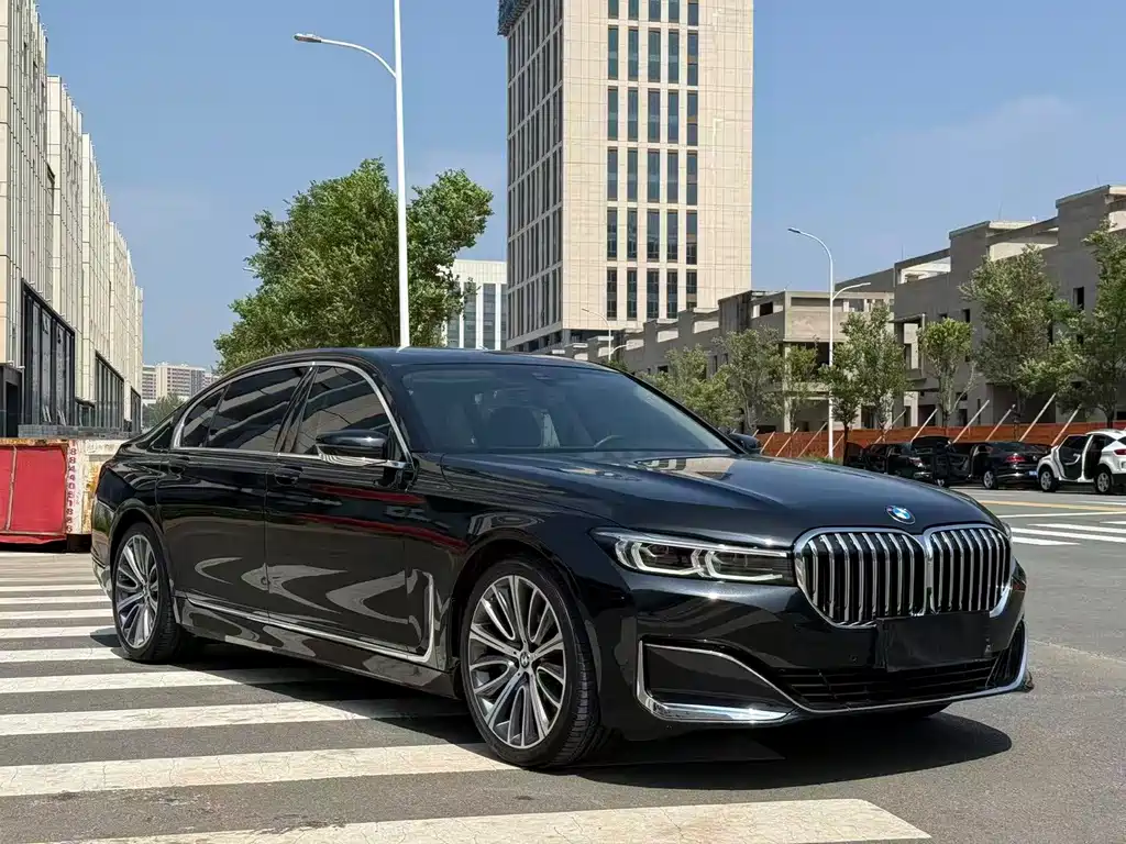BMW 7 Series — фото 3
