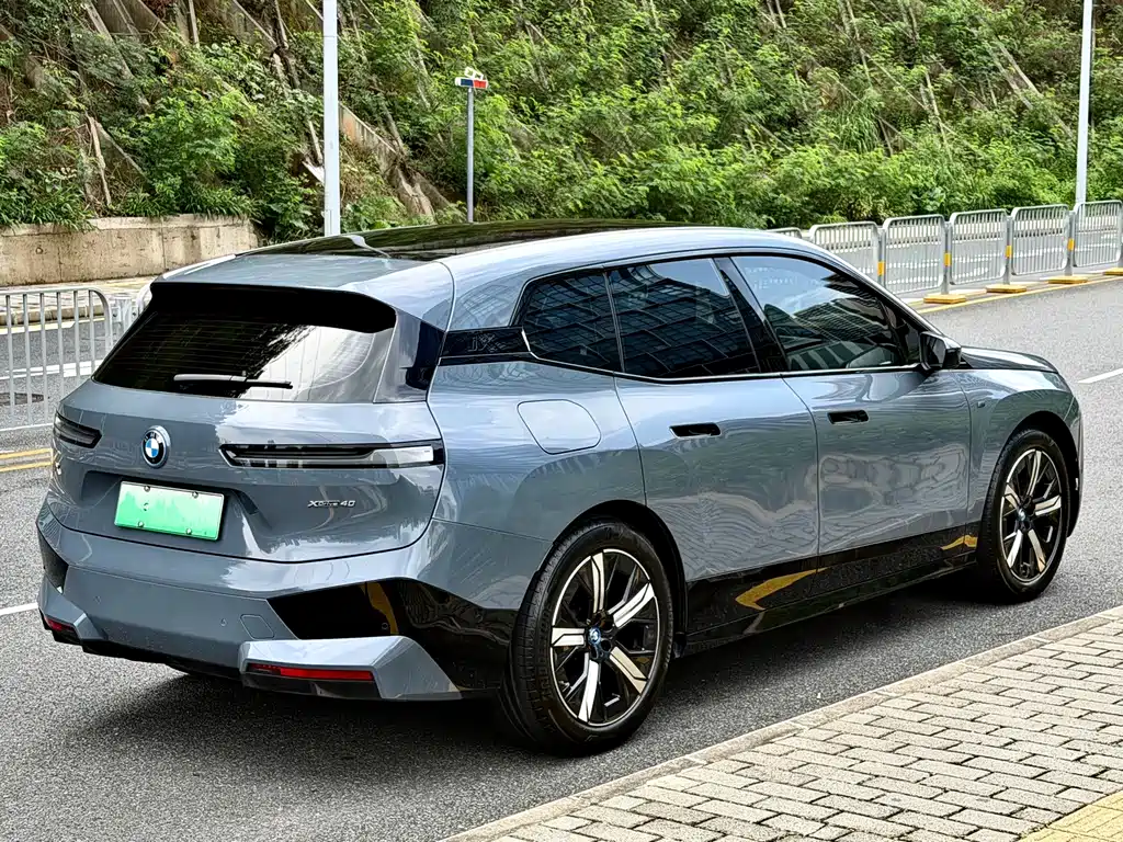 BMW iX — фото 5
