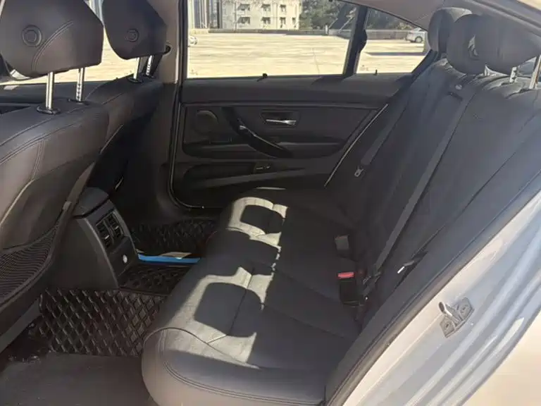 BMW 3 Series — фото 15