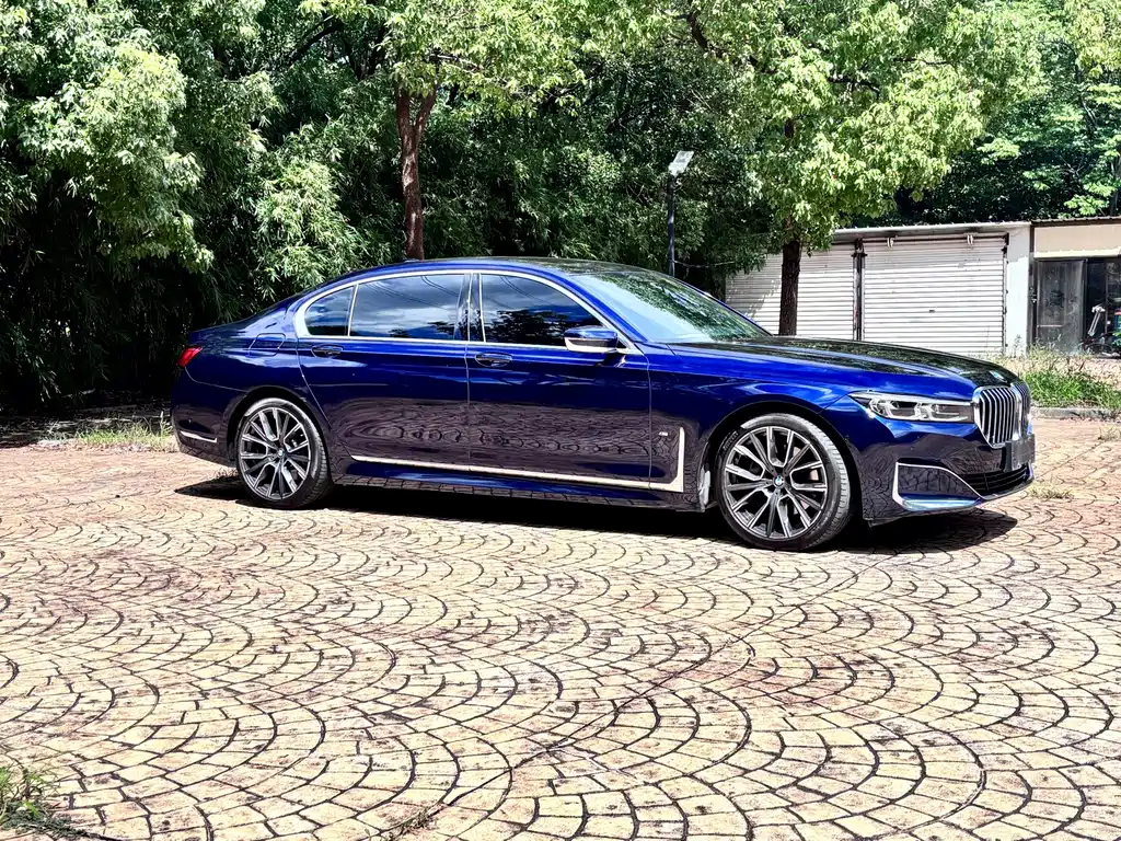 BMW 7 Series — фото 3