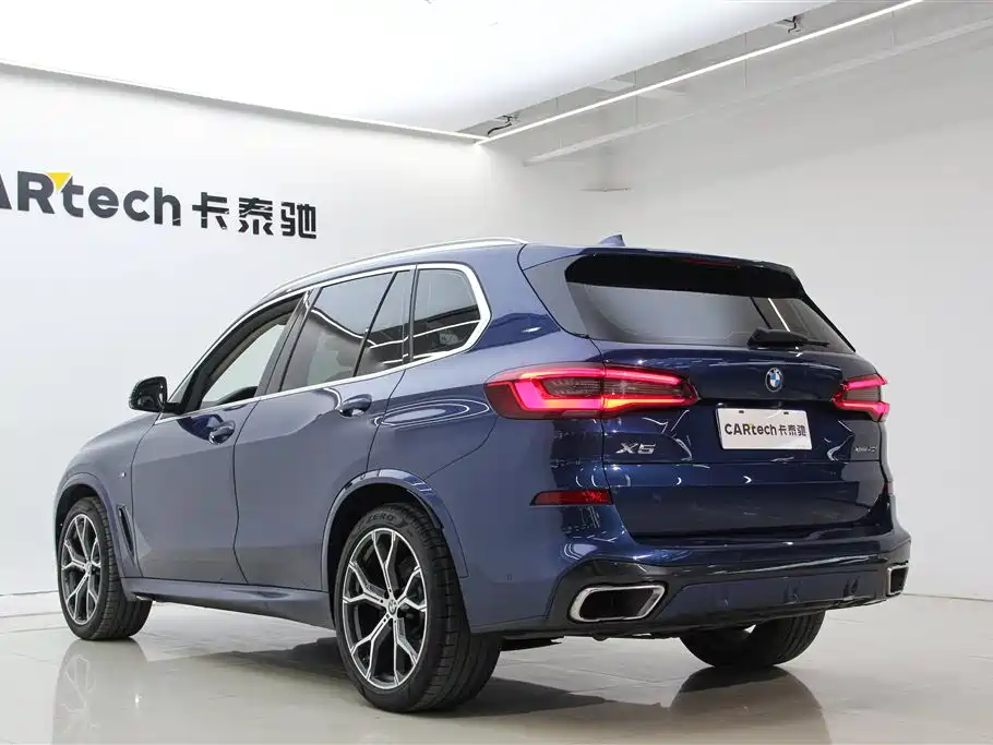 BMW X5 (Import) — фото 6